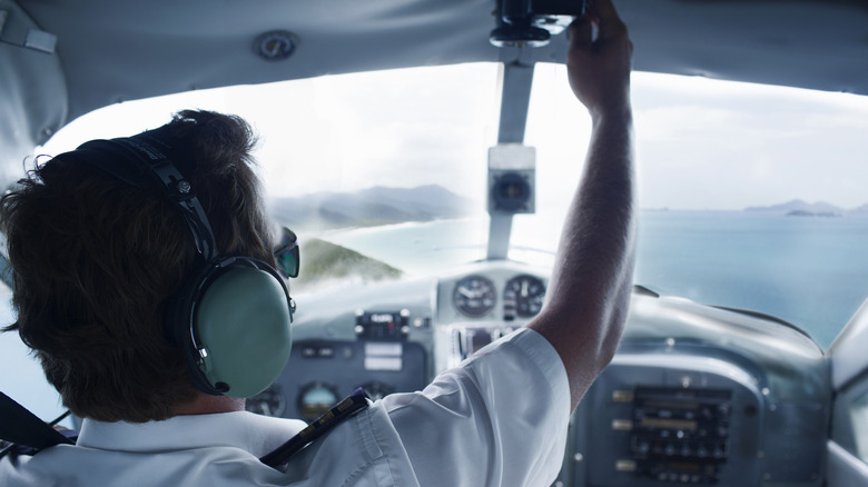 Emergency communications: when to declare MAYDAY vs PAN-PAN