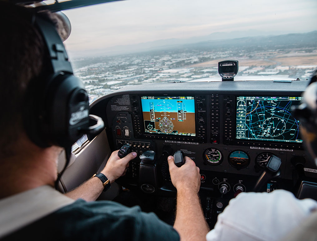 Traffic pattern communications: complete guide